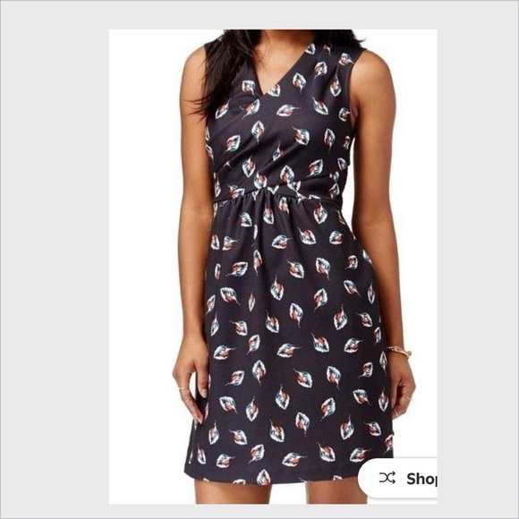 🏷️🪶 NWT Maison & Jules Feather Print Cross Front Dress Size Small - Picture 1 of 6